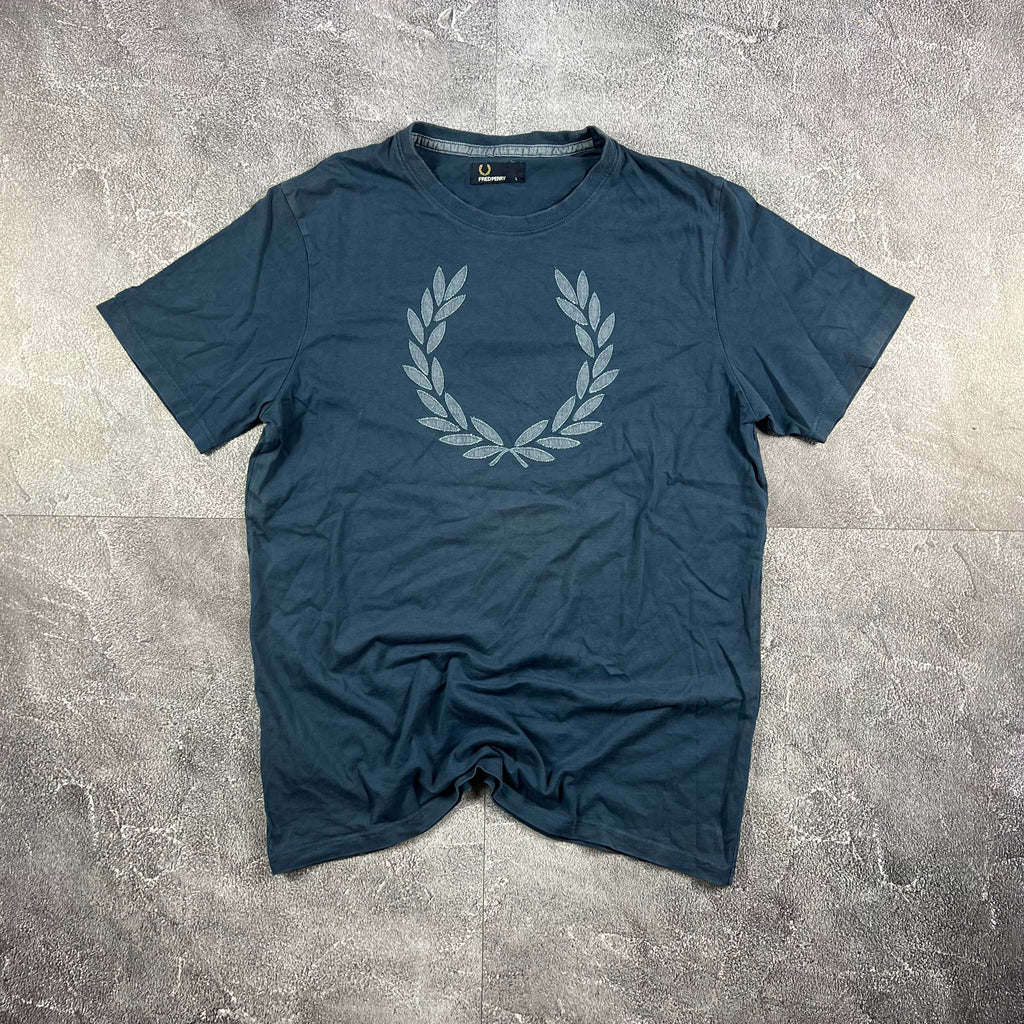 Fred Perry Tshirt (L)
