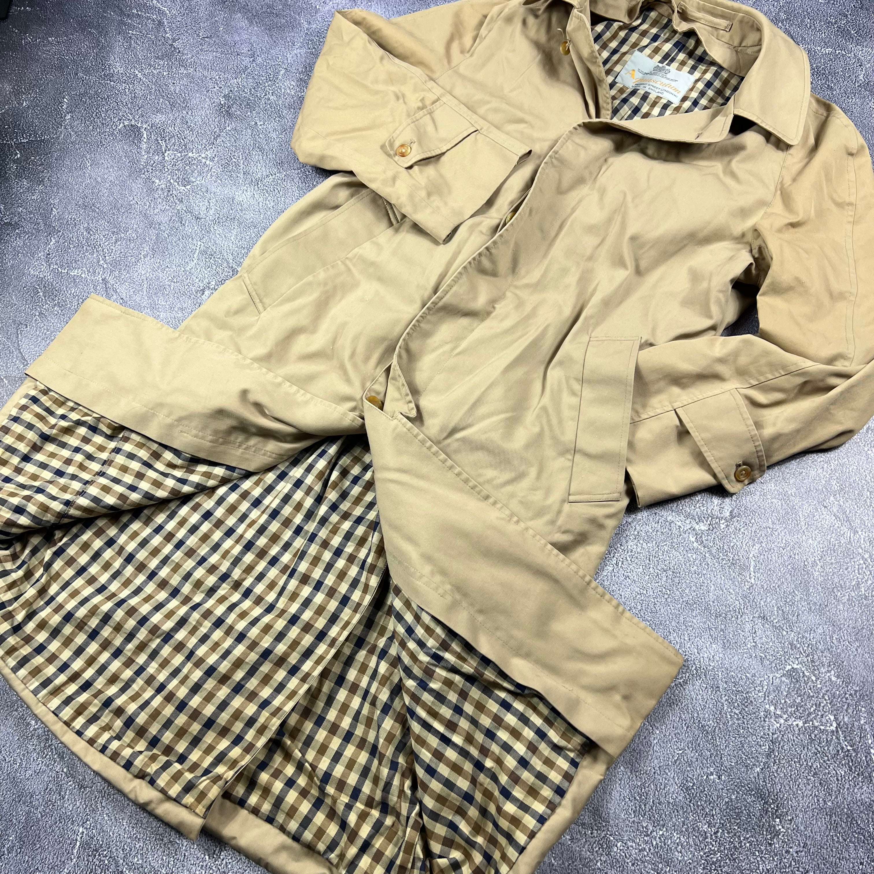 Aquascutum Trenchcoat (M)