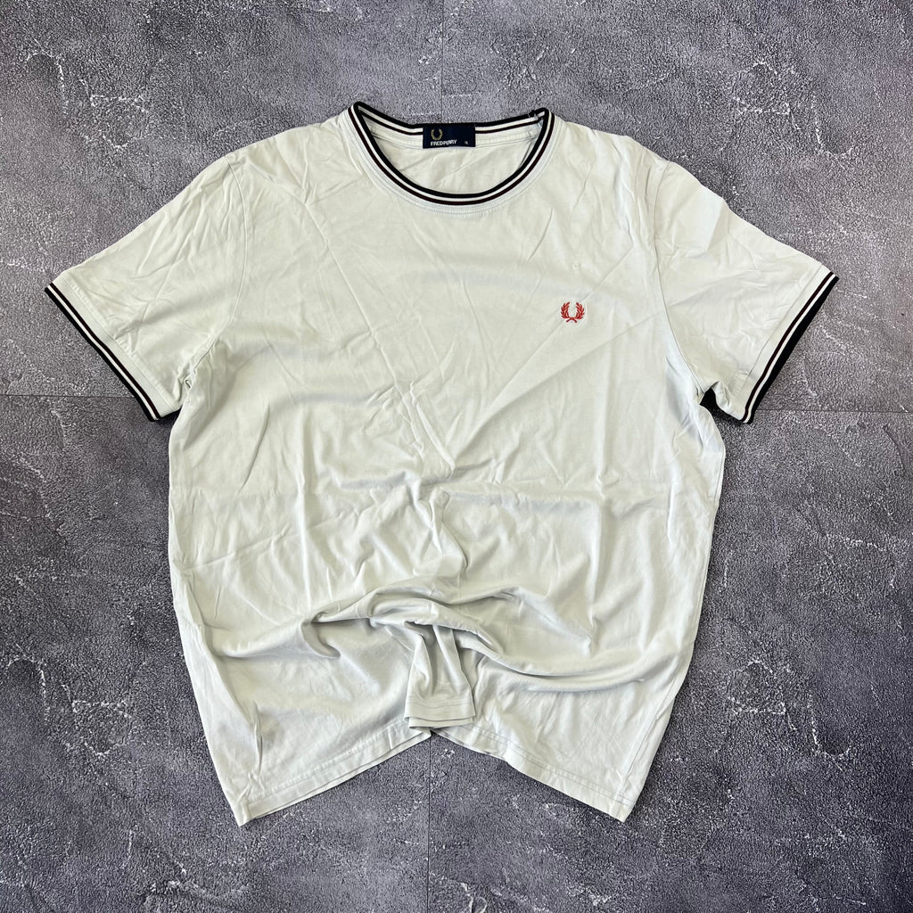Fred Perry Tshirt (XL)