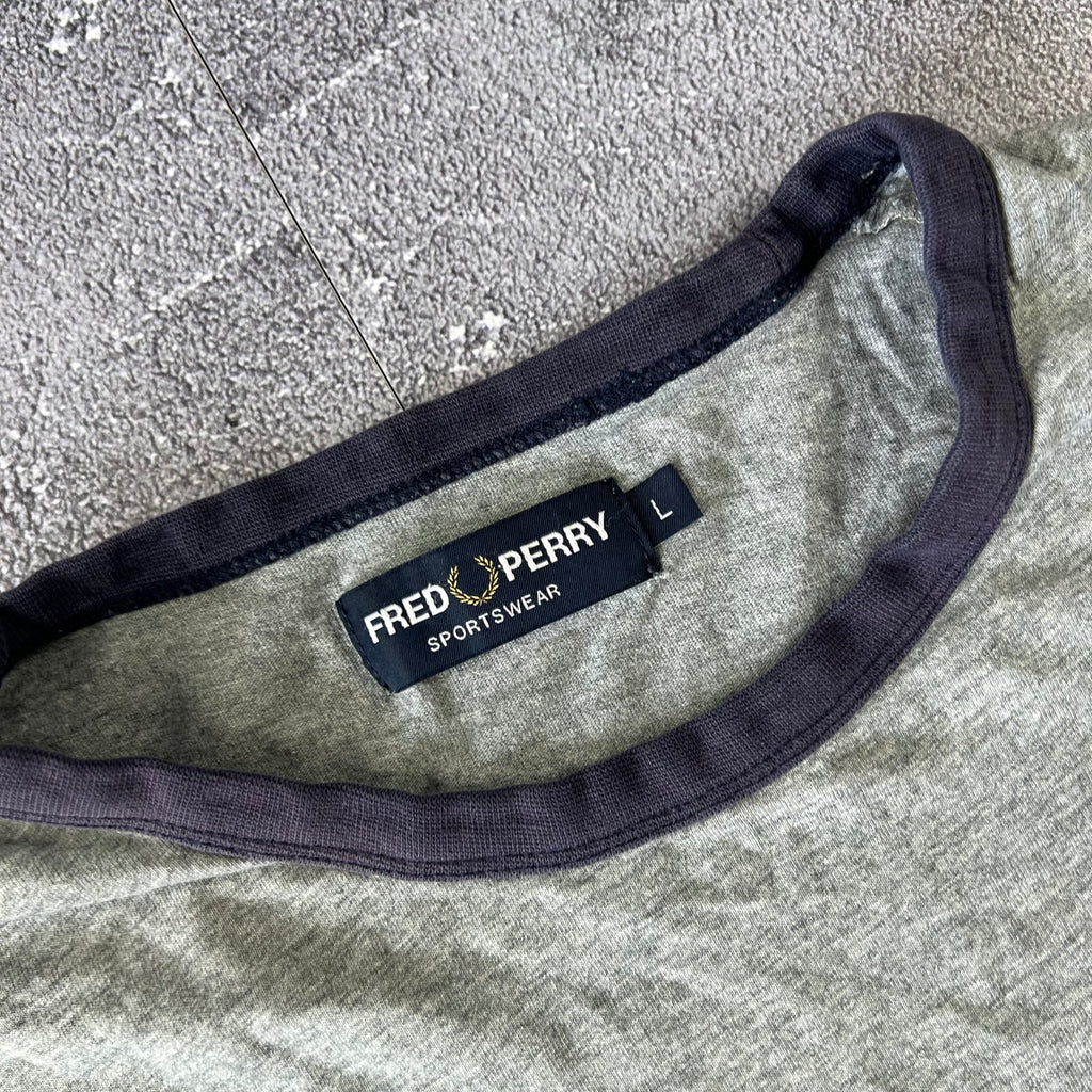 Fred Perry Tshirt (L)