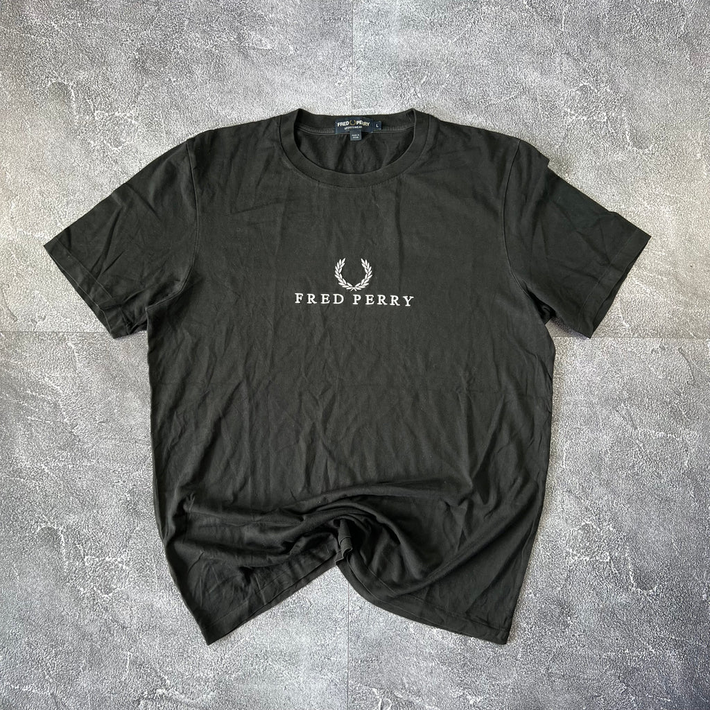 Fred Perry Tshirt (L)