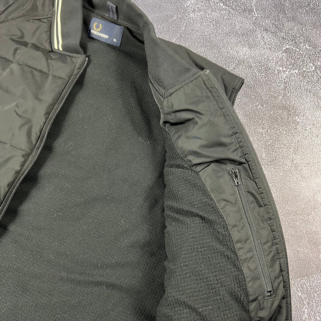 Fred Perry Weste (XL)