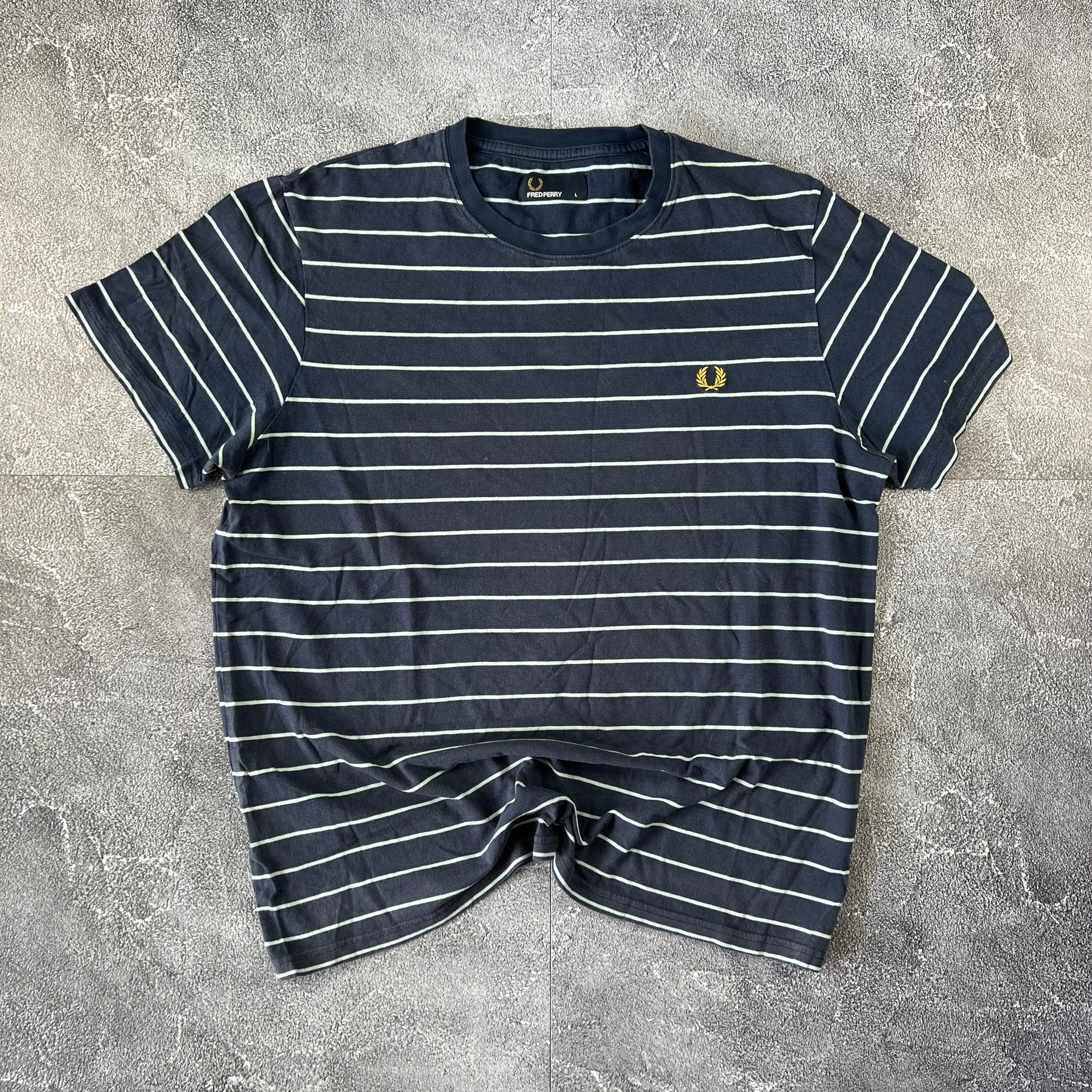 Fred Perry Tshirt (L)