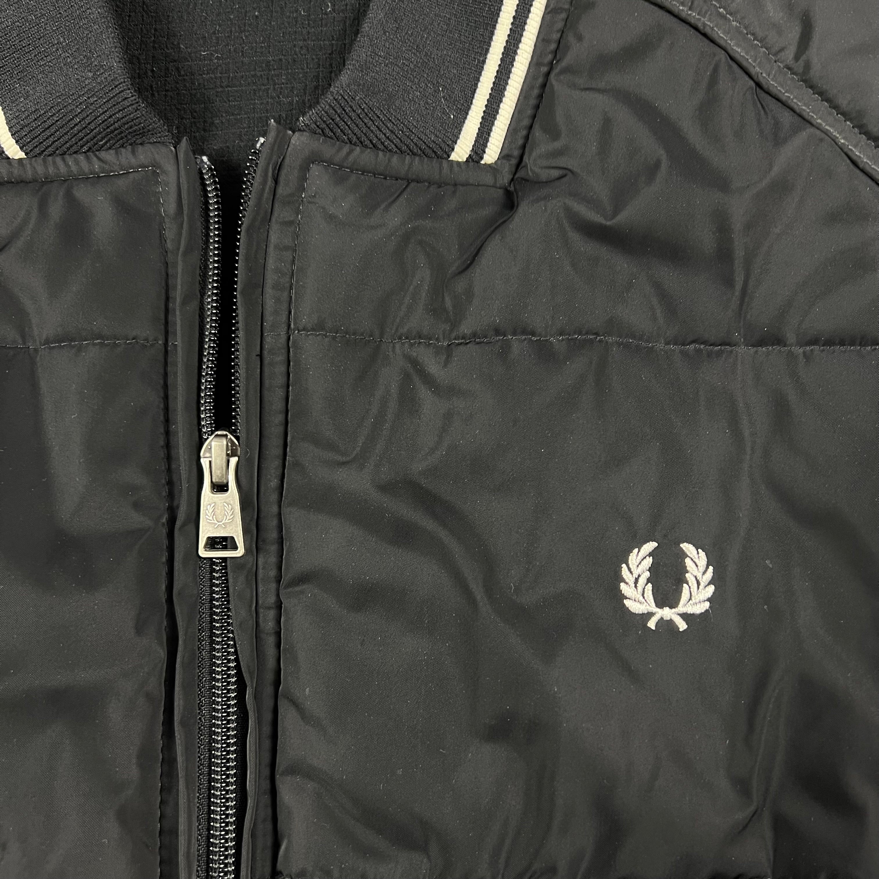 Fred Perry Weste (XL)