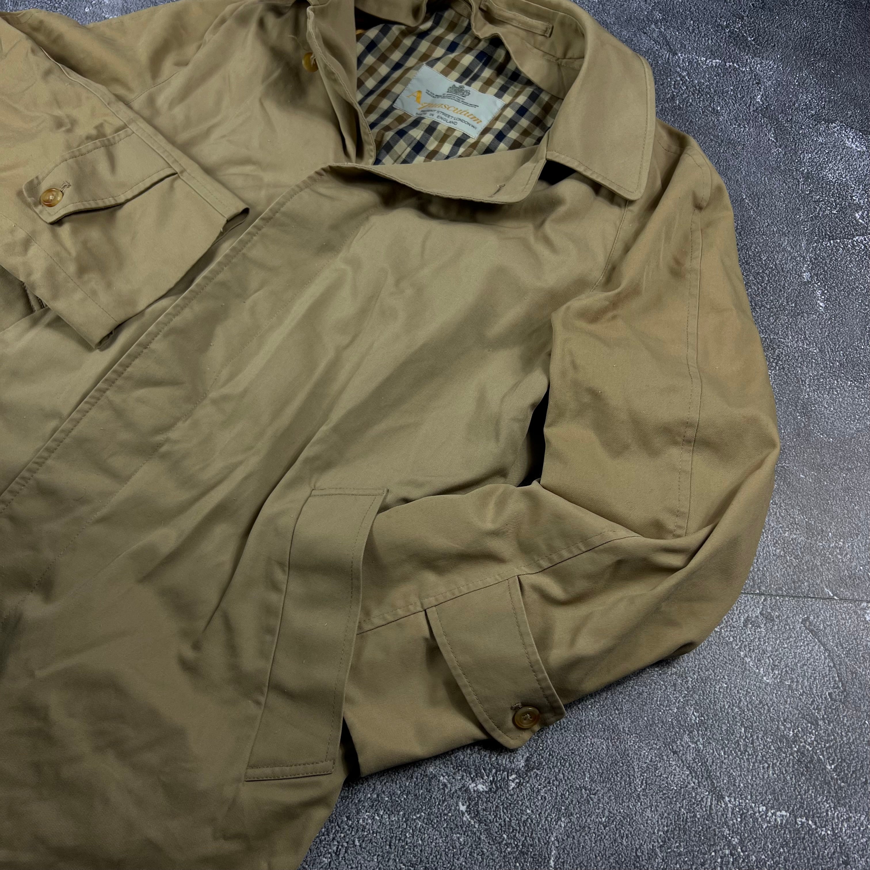 Aquascutum Trenchcoat (M)