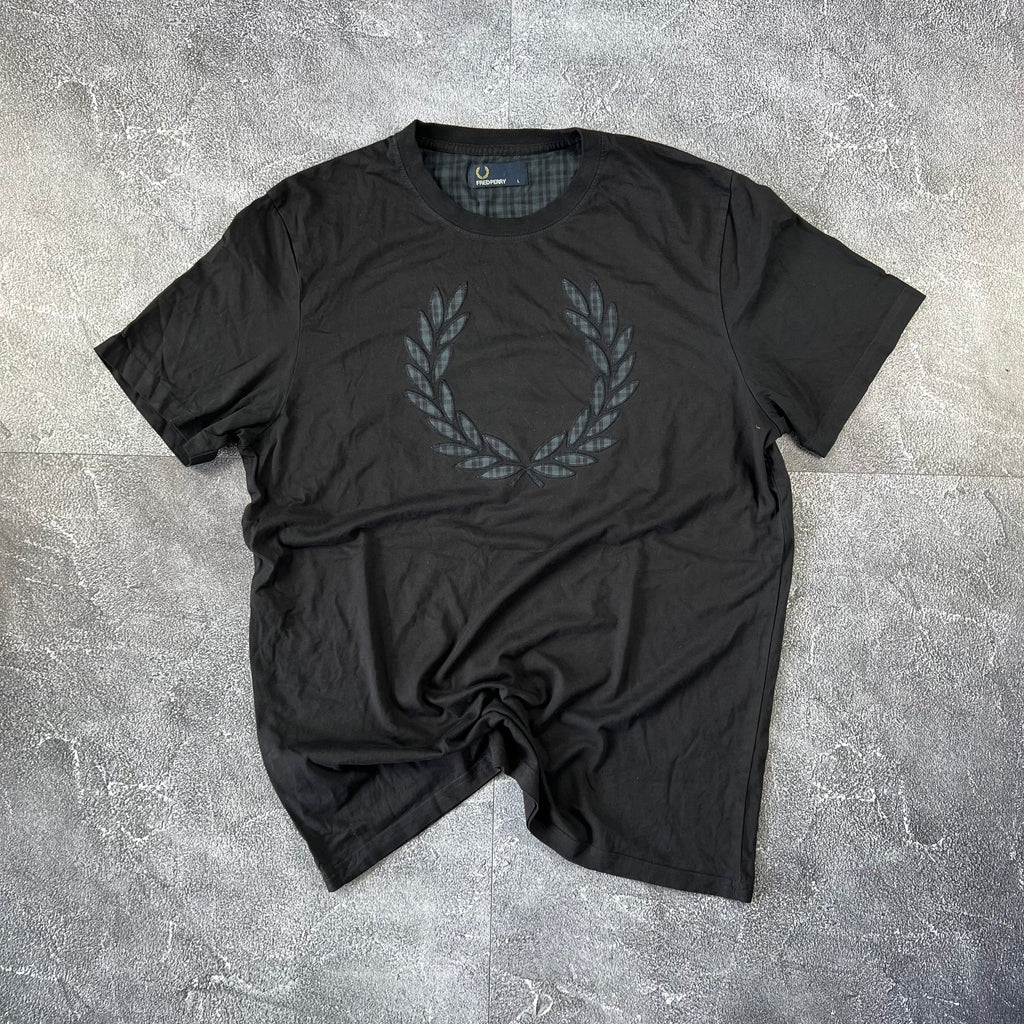 Fred Perry Tshirt (L)