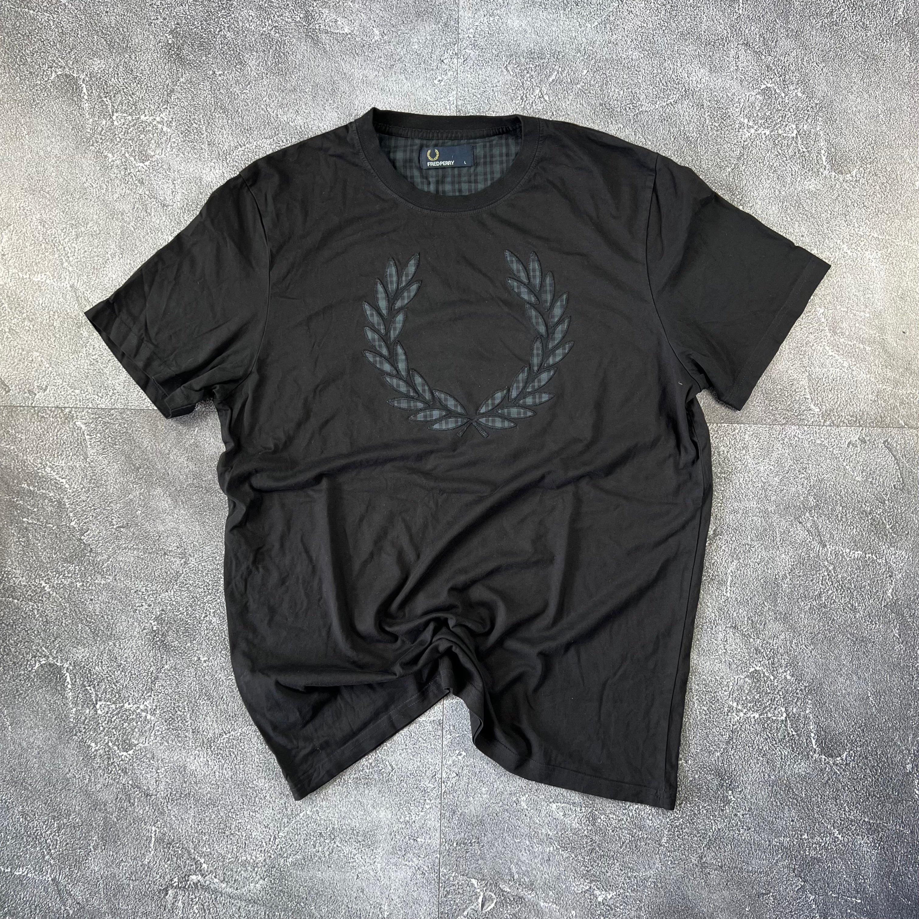 Fred Perry Tshirt (L)